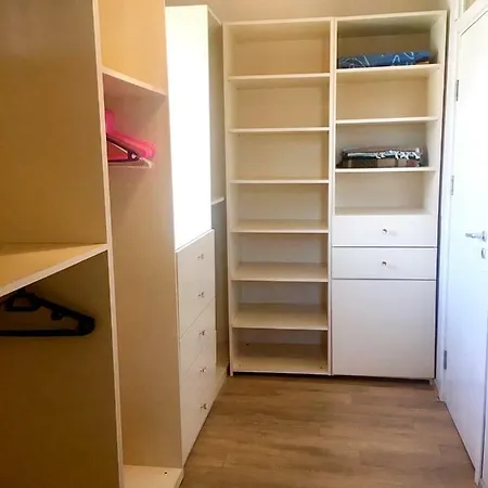 Super Central Lovely And Clean Apartment Burgas